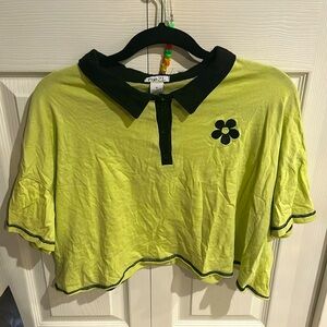 rue21 green flower crop